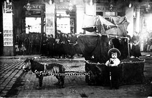 ALGER - BATAILLE DE FLEURS - TIGRESSE ET CHASSEUR3 - 1912